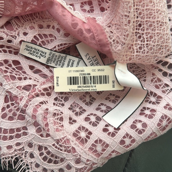 Victoria secret bralette - Picture 2 of 3